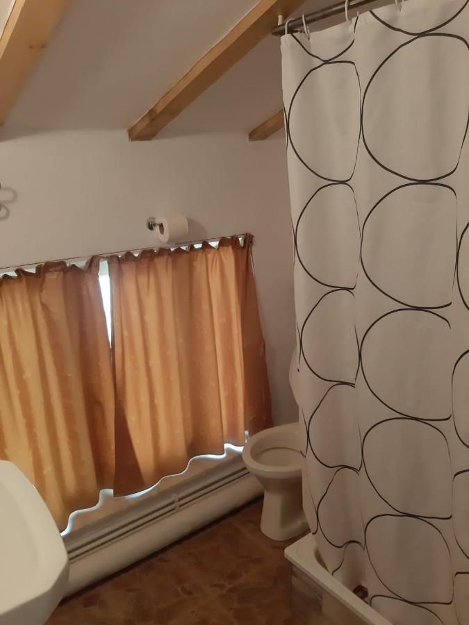 فندق House كرايوفا المظهر الخارجي الصورة